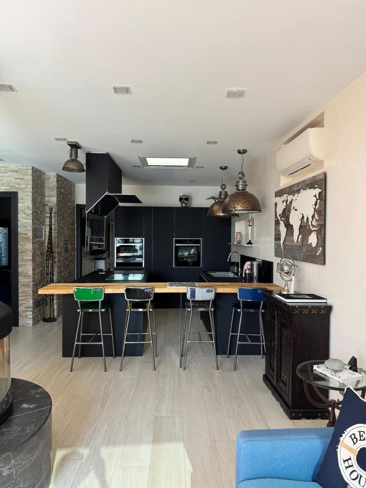 Appartement Villalino Tre Palme, Pool, 2 Schlafzimmer, 2 Baeder, Pool, Terrasse, Outdoor Fitness Alassio